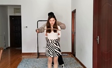 Chinese bondage - Cute girl tied and ticked